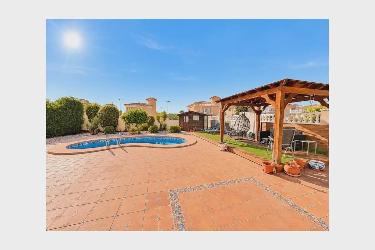 4 soveværelse Villa til salg i San Fulgencio - € 375.000 (Ref: 10080398)