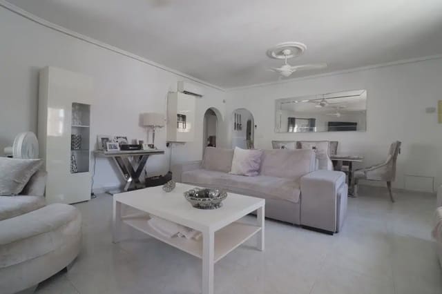 Chalet de 4 habitaciones en Benimar, Benijófar en venta con garaje - 390.000 € (Ref: 10080401)