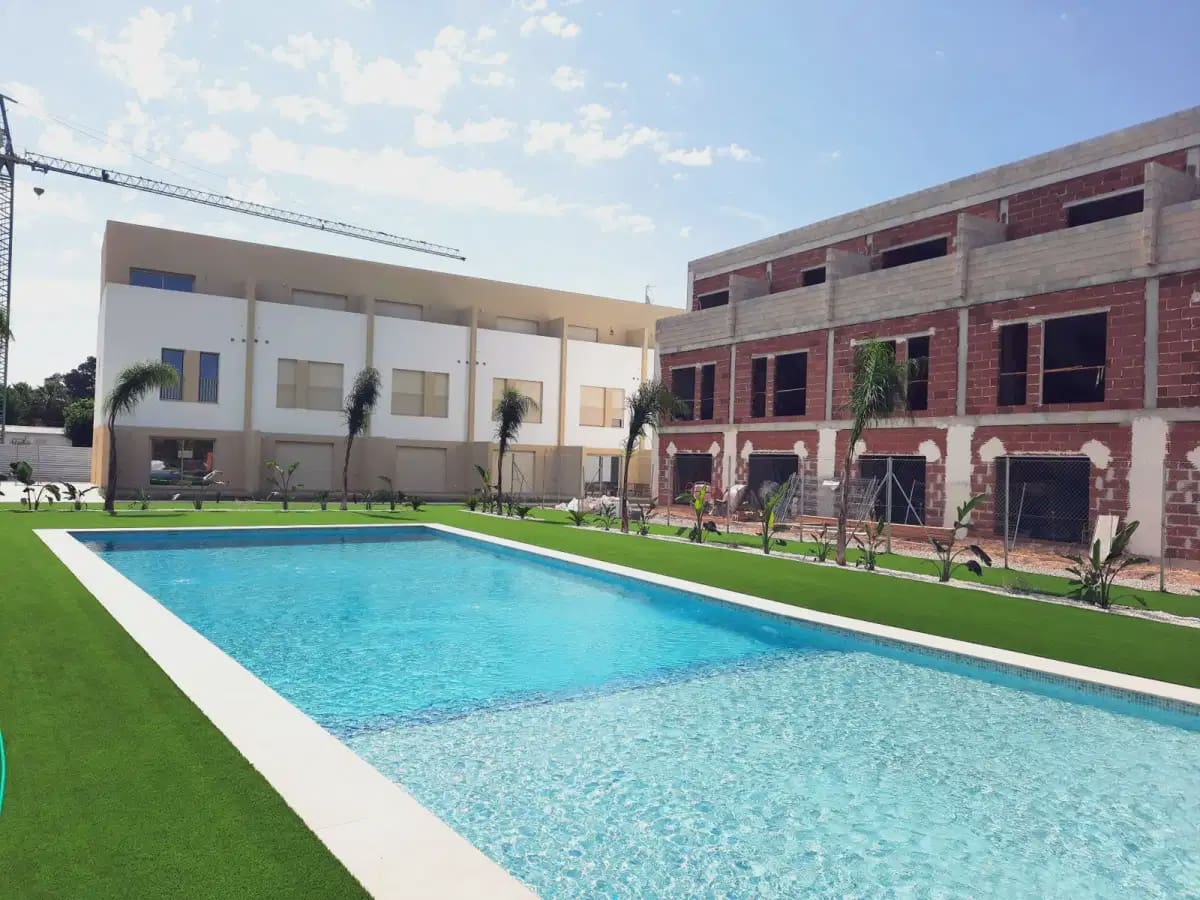 3 soveværelse Byhus til salg i Denia med swimmingpool - € 395.000 (Ref: 10080402)