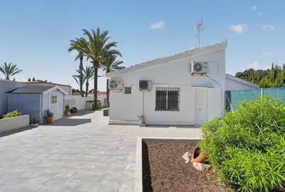 3 soverom Villa til salgs i Torrevieja - € 379 000 (Ref: 10080403)