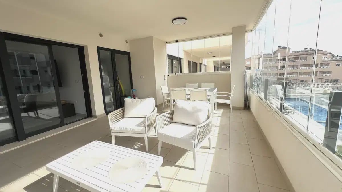 3 soverom Leilighet til salgs i Villamartin med svømmebasseng garasje - € 390 000 (Ref: 10080420)