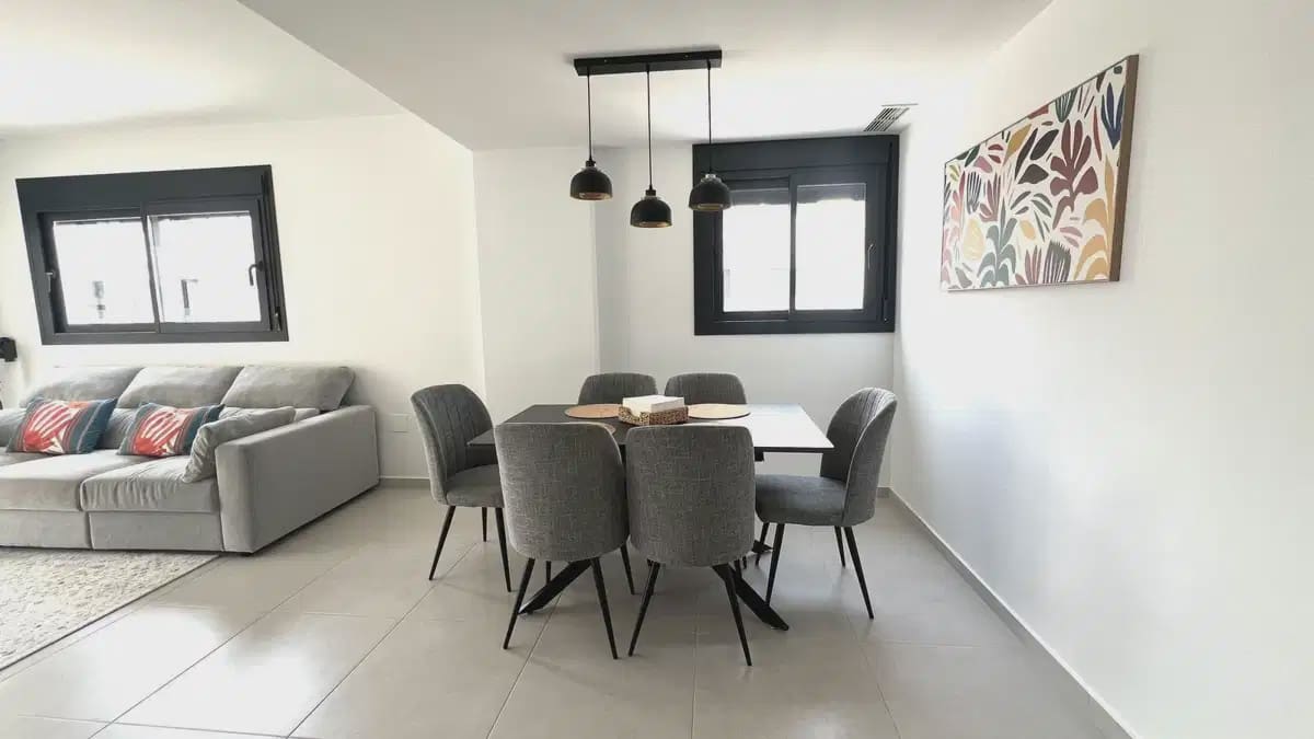 3 soverom Leilighet til salgs i Villamartin med svømmebasseng garasje - € 390 000 (Ref: 10080420)