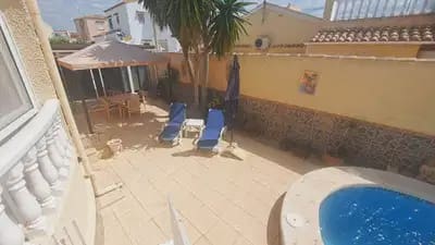 3 chambre Villa/Maison à vendre à Villamartin avec piscine - 364 950 € (Ref: 10080422)