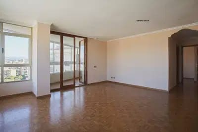 4 sovrum Lägenhet till salu i Alicante stad med pool garage - 390 000 € (Ref: 10080423)