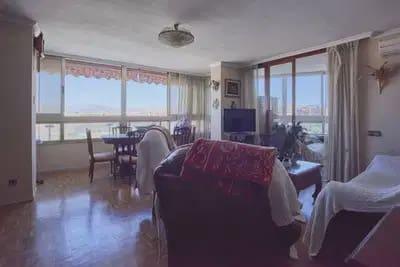 4 sovrum Lägenhet till salu i Alicante stad med pool garage - 390 000 € (Ref: 10080423)