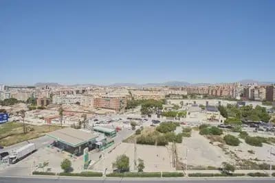 4 sovrum Lägenhet till salu i Alicante stad med pool garage - 390 000 € (Ref: 10080423)