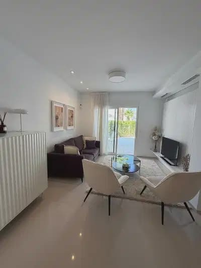 3 Zimmer Haus zu verkaufen in Dona Pepa mit Pool - 379.000 € (Ref: 10080436)