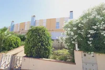 3 makuuhuone Omakotitalo myytävänä paikassa Orihuela Costa mukana uima-altaan - 390 000 € (Ref: 10080437)