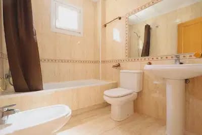 3 makuuhuone Omakotitalo myytävänä paikassa Orihuela Costa mukana uima-altaan - 390 000 € (Ref: 10080437)