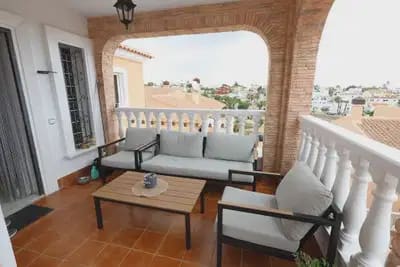 5 makuuhuone Huvila myytävänä paikassa San Miguel de Salinas mukana uima-altaan - 385 000 € (Ref: 10080438)