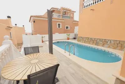 5 makuuhuone Huvila myytävänä paikassa San Miguel de Salinas mukana uima-altaan - 385 000 € (Ref: 10080438)