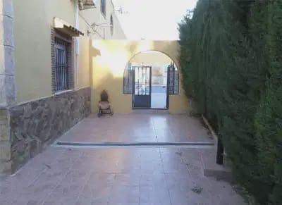 4 makuuhuone Omakotitalo myytävänä paikassa Orihuela - 375 000 € (Ref: 10080441)