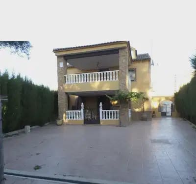 4 makuuhuone Omakotitalo myytävänä paikassa Orihuela - 375 000 € (Ref: 10080441)