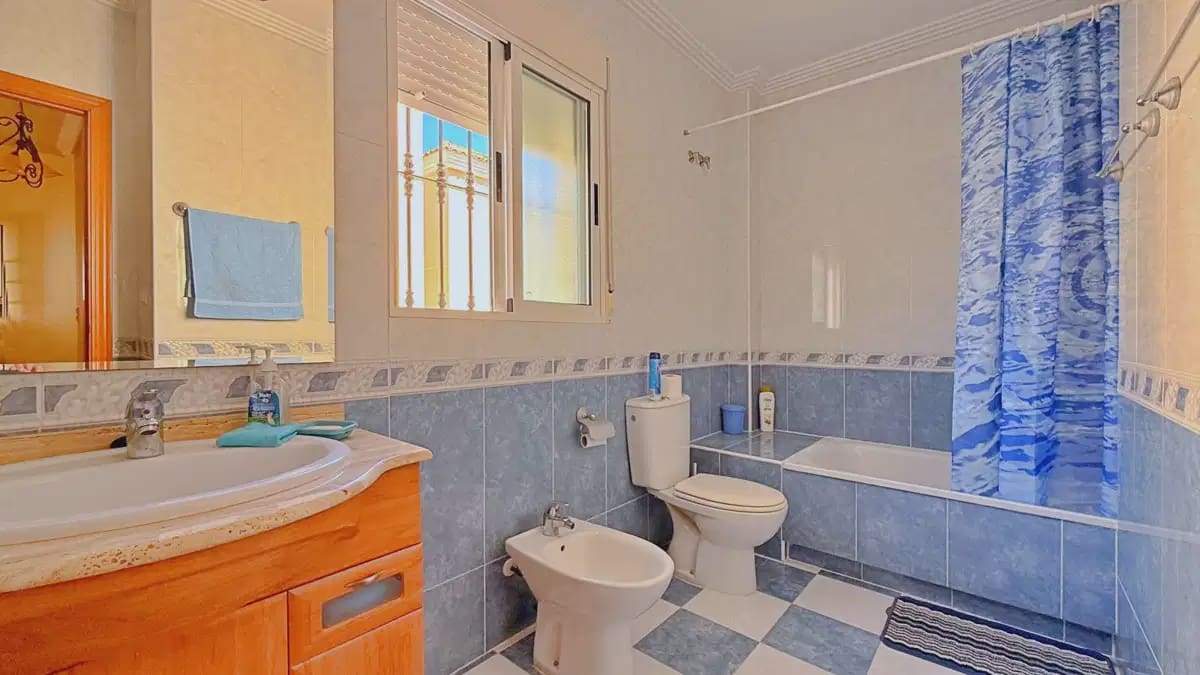 4 Zimmer Villa zu verkaufen in Orihuela mit Pool Garage - 379.000 € (Ref: 10085497)