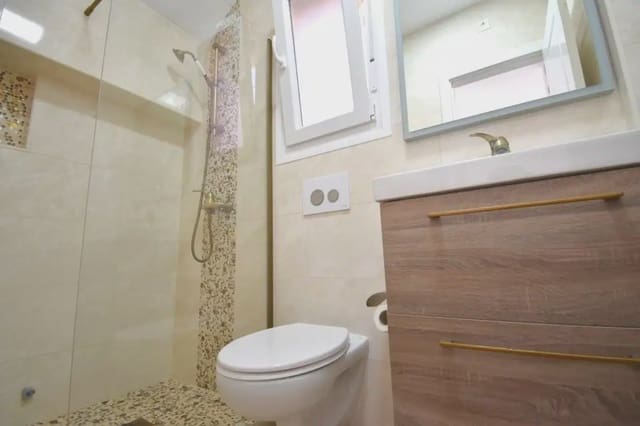 Chalet de 3 habitaciones en Playa Flamenca, Orihuela en venta con piscina garaje - 429.000 € (Ref: 10089932)