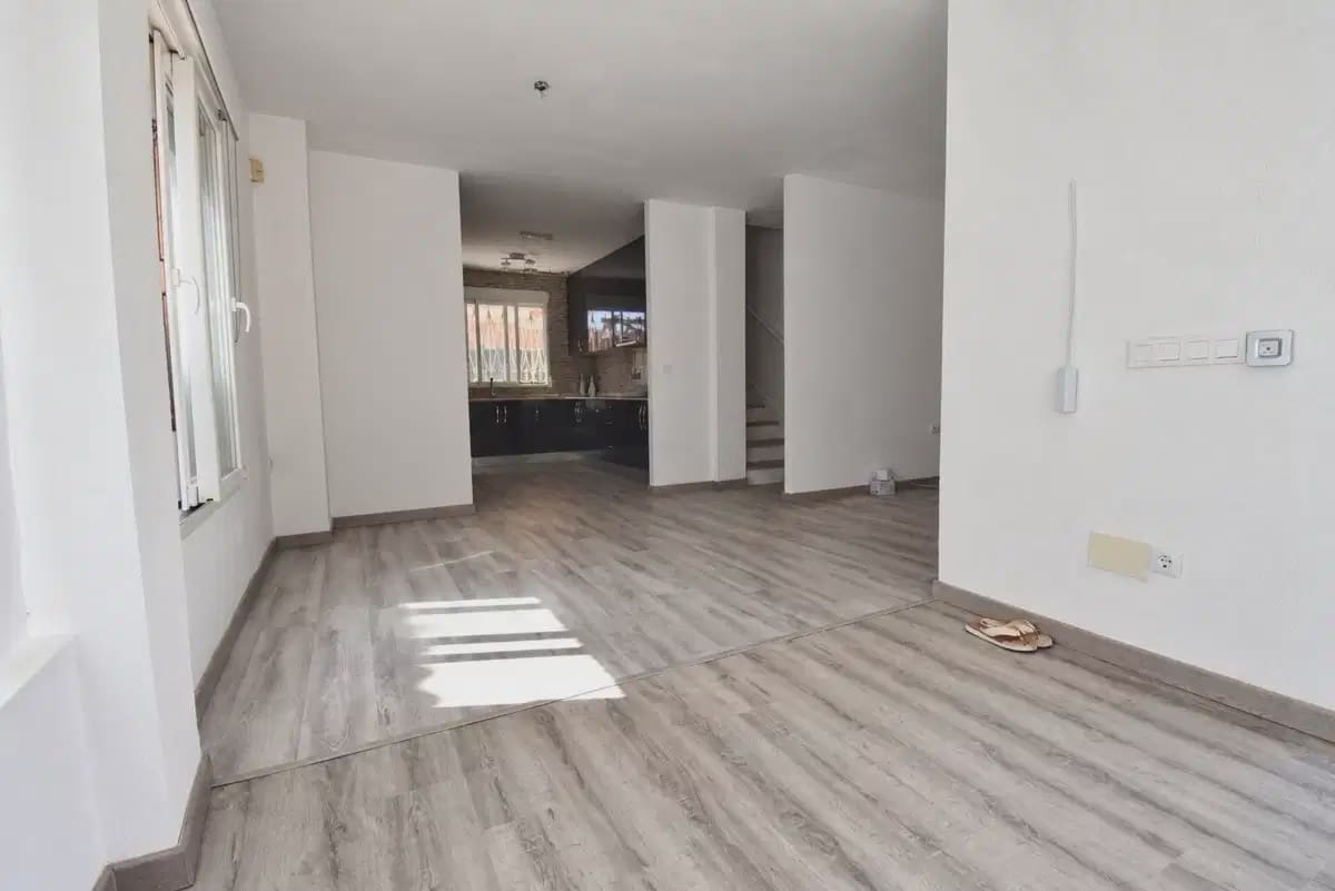 Chalet de 3 habitaciones en Playa Flamenca en venta con piscina garaje - 429.000 € (Ref: 10089932)