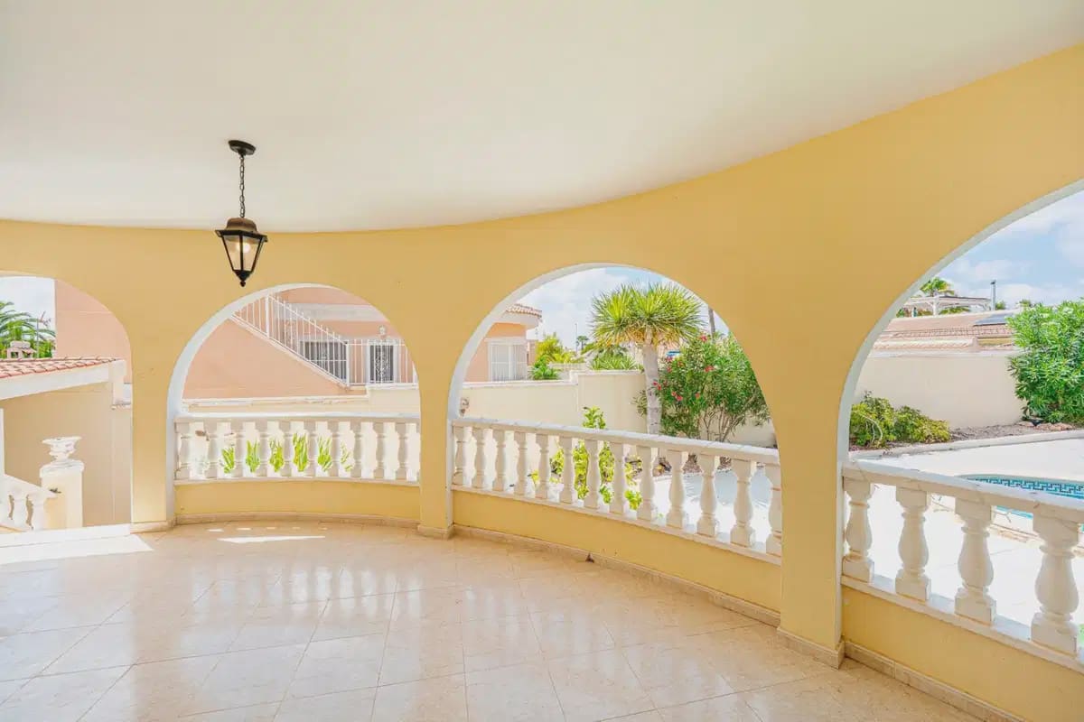Chalet de 3 habitaciones en Ciudad Quesada en venta con piscina garaje - 399.000 € (Ref: 10089935)