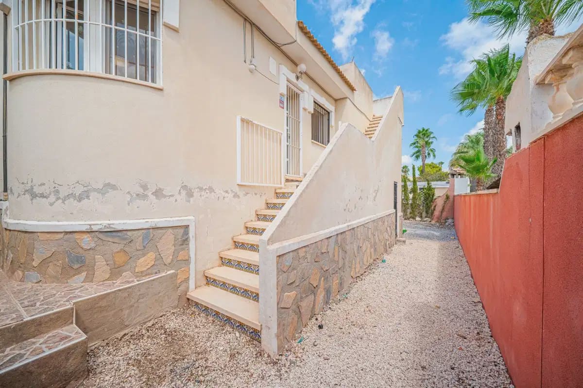 Chalet de 3 habitaciones en Ciudad Quesada en venta con piscina garaje - 399.000 € (Ref: 10089935)
