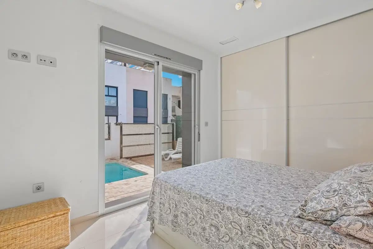 Chalet de 3 habitaciones en Ciudad Quesada en venta con piscina garaje - 399.000 € (Ref: 10089937)