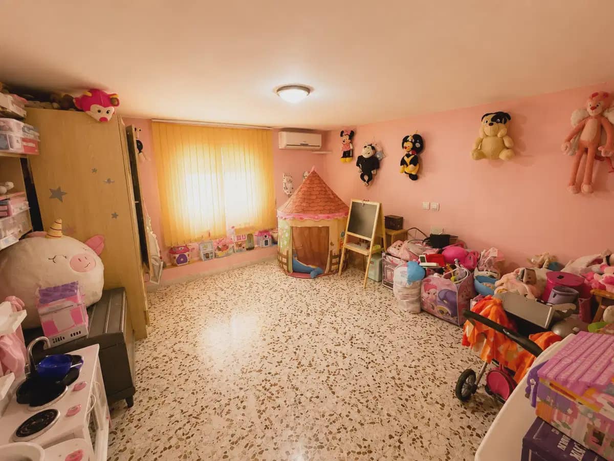 5 slaapkamer Villa te koop in La Siesta - € 399.000 (Ref: 10089938)