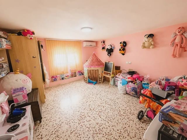 5 slaapkamer Villa te koop in La Siesta, Torrevieja - € 399.000 (Ref: 10089938)