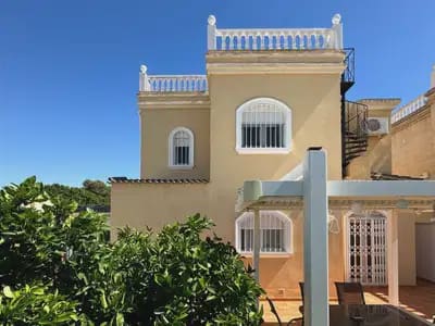 3 chambre Villa/Maison à vendre à Torrevieja avec garage - 399 000 € (Ref: 10089944)