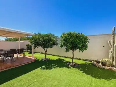 3 chambre Villa/Maison à vendre à Torrevieja avec garage - 399 000 € (Ref: 10089944)