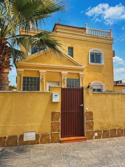 3 chambre Villa/Maison à vendre à Torrevieja avec garage - 399 000 € (Ref: 10089944)