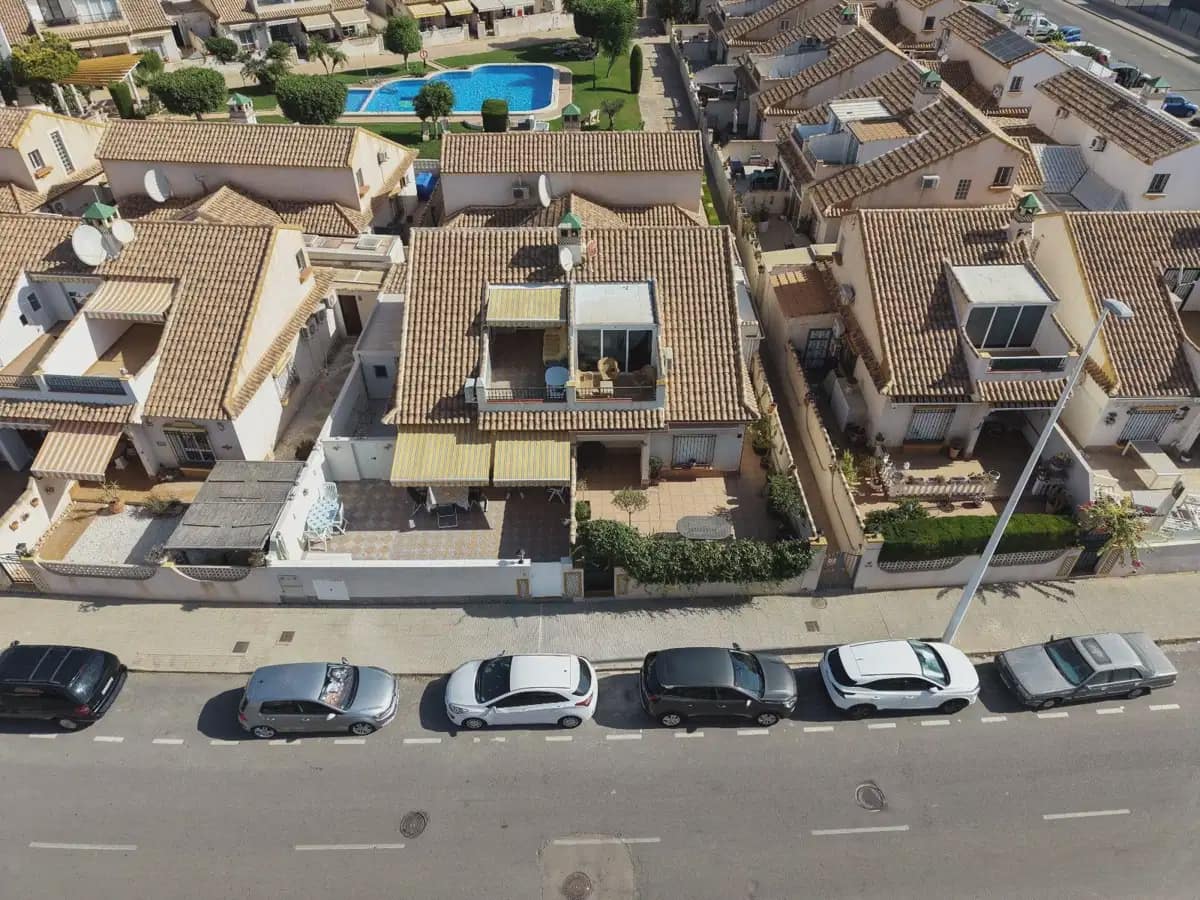 3 soveværelse Villa til salg i La Zenia med swimmingpool - € 315.000 (Ref: 10091018)
