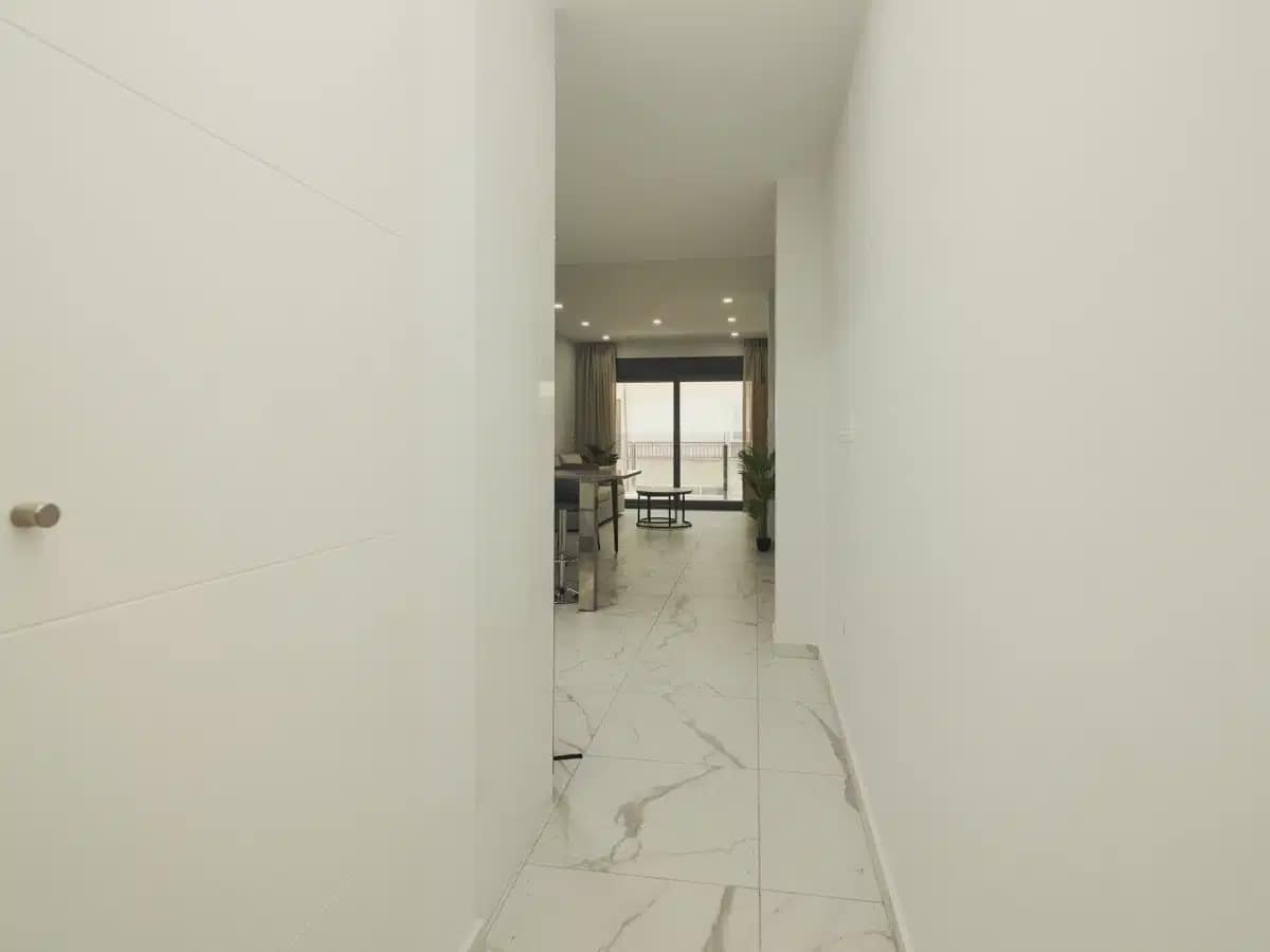 Apartamento de 2 habitaciones en Torrevieja en venta con piscina garaje - 326.900 € (Ref: 10091019)