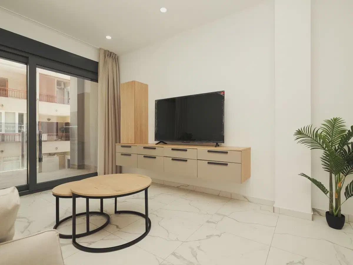 Apartamento de 2 habitaciones en Torrevieja en venta con piscina garaje - 326.900 € (Ref: 10091019)
