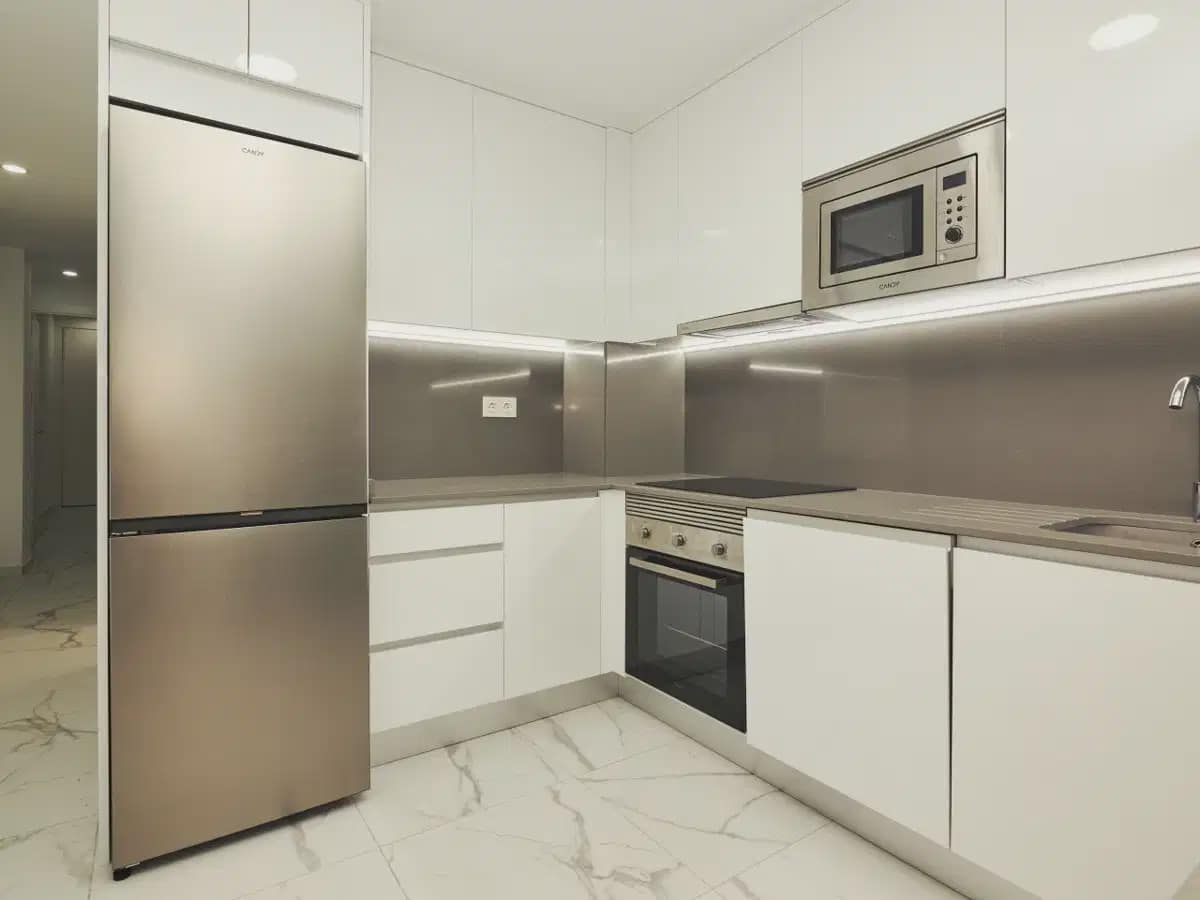Apartamento de 2 habitaciones en Torrevieja en venta con piscina garaje - 326.900 € (Ref: 10091019)
