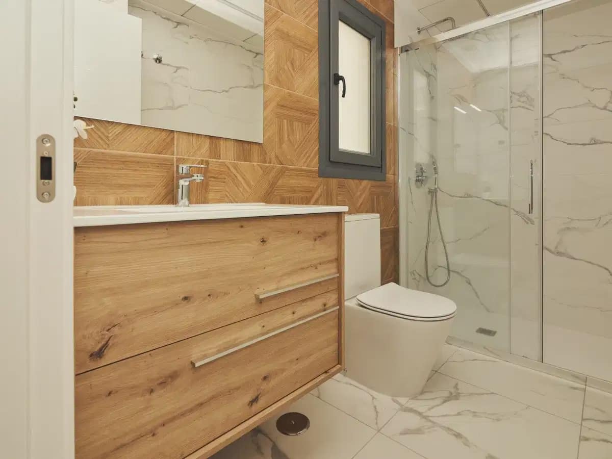 Apartamento de 2 habitaciones en Torrevieja en venta con piscina garaje - 326.900 € (Ref: 10091019)