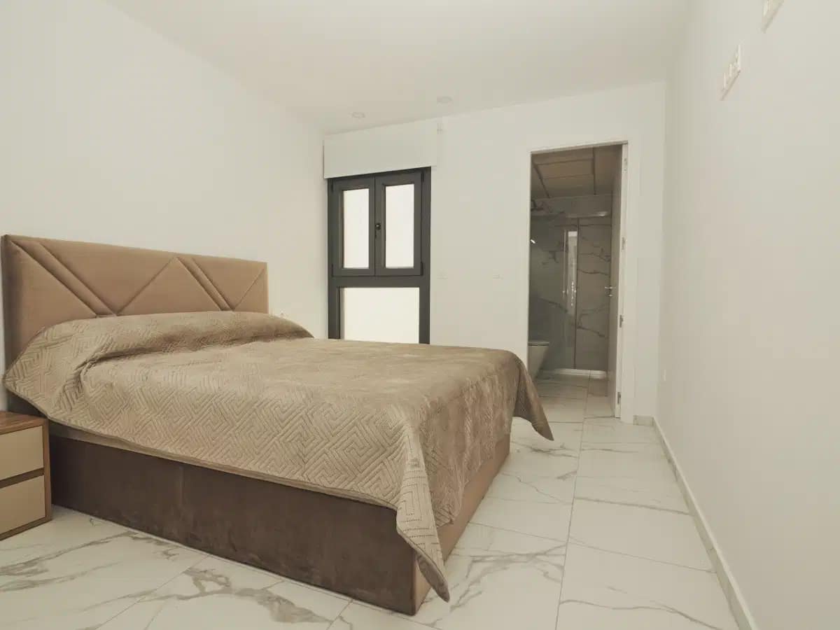 Apartamento de 2 habitaciones en Torrevieja en venta con piscina garaje - 326.900 € (Ref: 10091019)