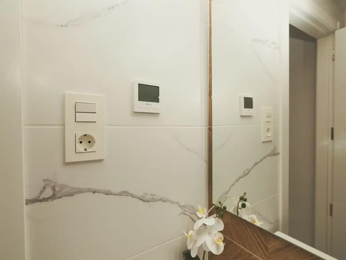 Apartamento de 2 habitaciones en Torrevieja en venta con piscina garaje - 326.900 € (Ref: 10091019)