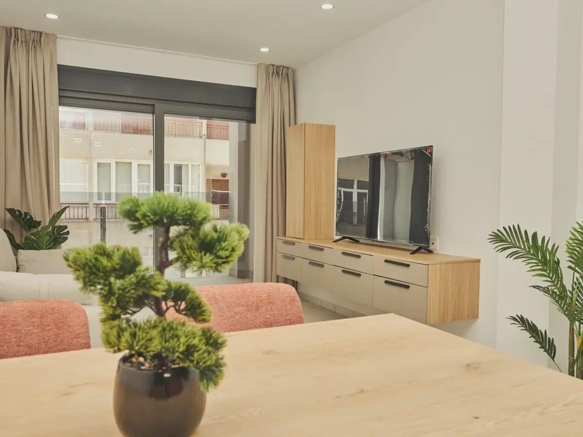 Apartamento de 2 habitaciones en Torrevieja en venta con piscina garaje - 326.900 € (Ref: 10091019)