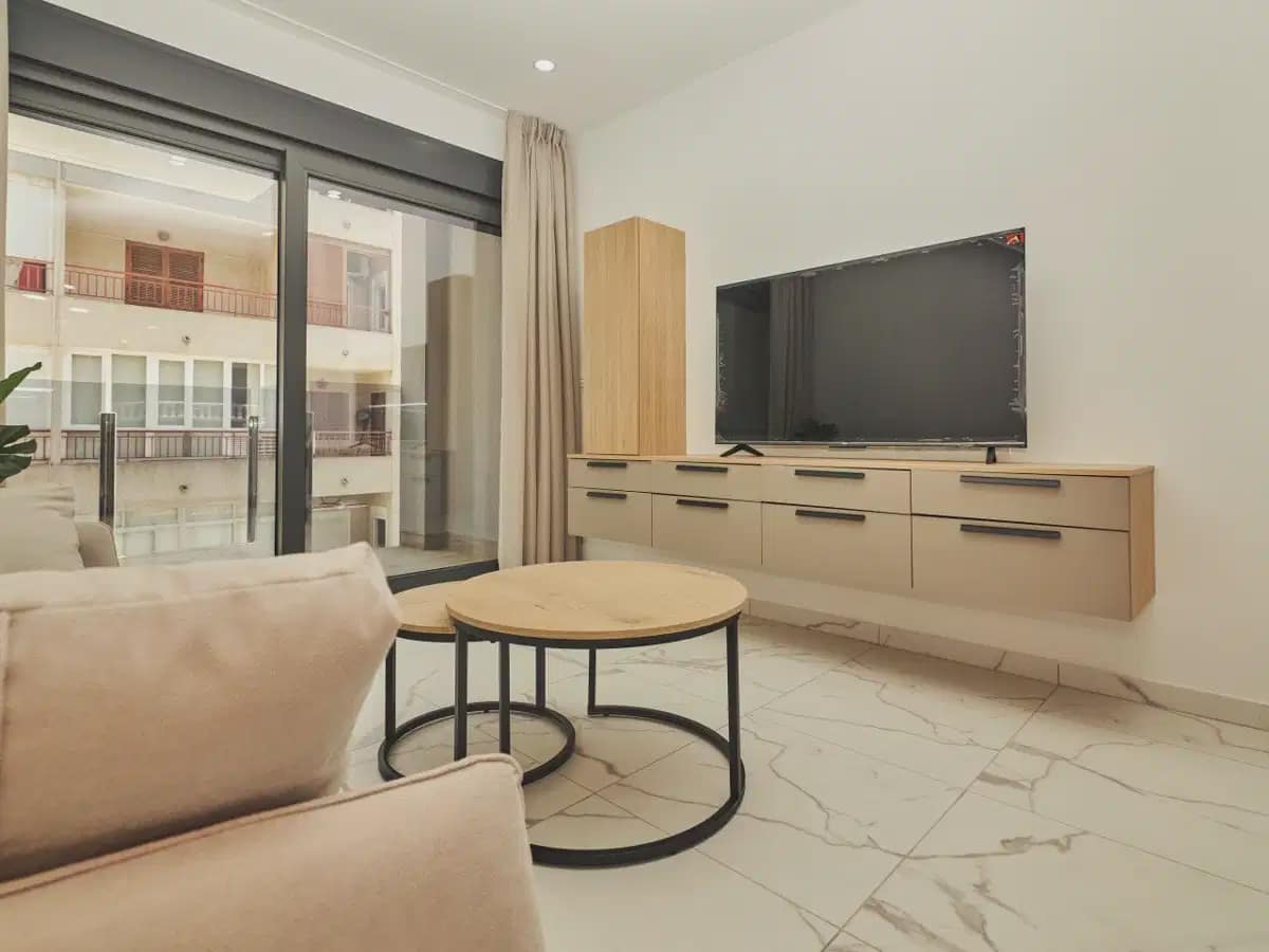 Apartamento de 2 habitaciones en Torrevieja en venta con piscina garaje - 326.900 € (Ref: 10091019)