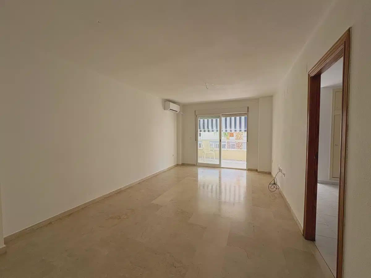 2 Zimmer Apartment zu verkaufen in Albir mit Pool Garage - 326.500 € (Ref: 10101562)