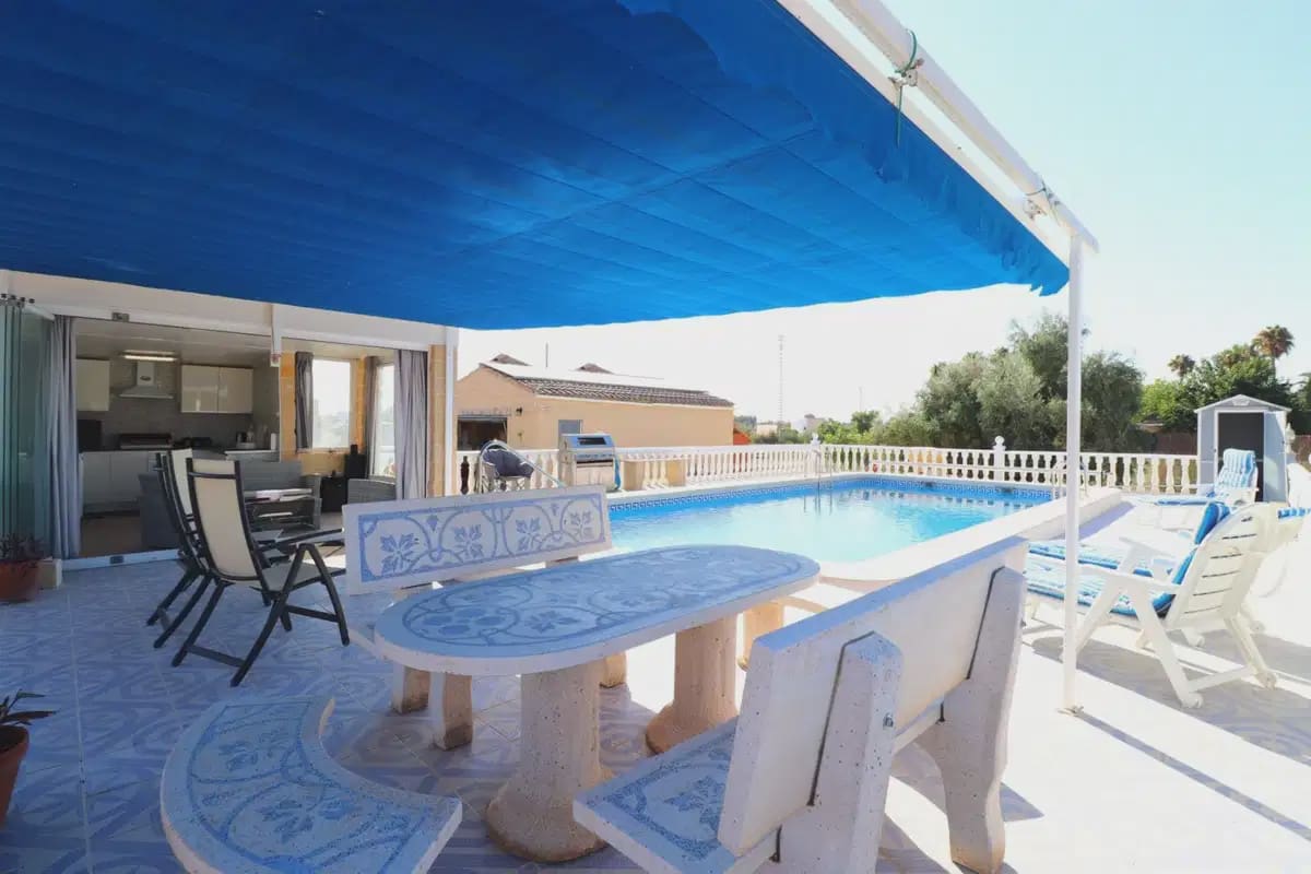 3 bedroom Villa for sale in Callosa de Segura with pool garage - € 350,000 (Ref: 10108843)