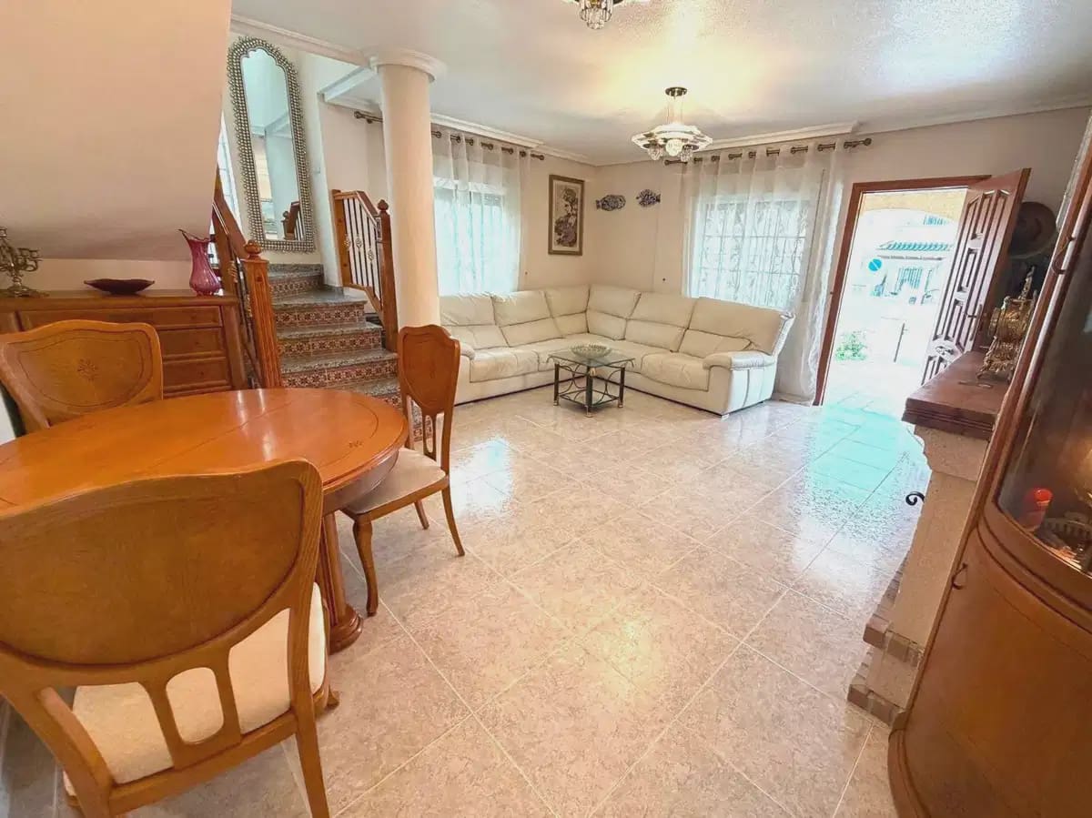 3 soverom Villa til salgs i Orihuela Costa med svømmebasseng - € 369 000 (Ref: 10111068)
