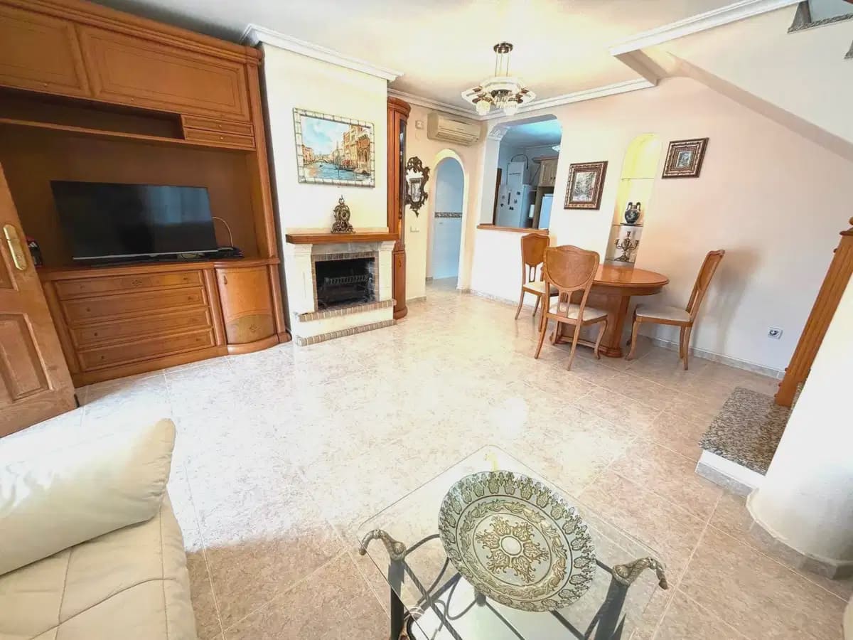 3 soverom Villa til salgs i Orihuela Costa med svømmebasseng - € 369 000 (Ref: 10111068)