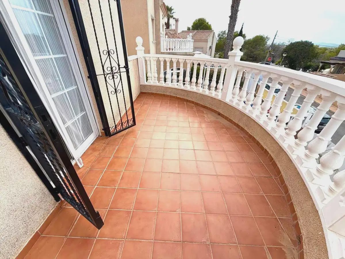 3 soverom Villa til salgs i Orihuela Costa med svømmebasseng - € 369 000 (Ref: 10111068)