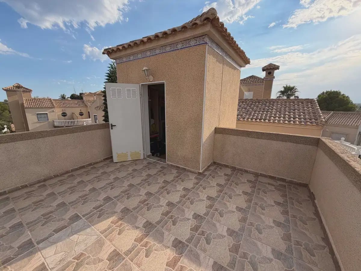 3 soverom Villa til salgs i Orihuela Costa med svømmebasseng - € 369 000 (Ref: 10111068)