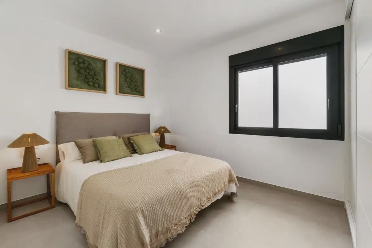 3 quarto Moradia Geminada para venda em San Pedro del Pinatar com piscina garagem - 380 000 € (Ref: 10111101)