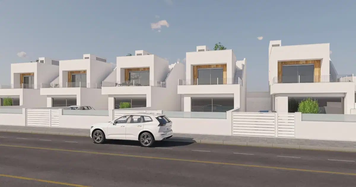 3 quarto Moradia Geminada para venda em San Pedro del Pinatar com piscina garagem - 380 000 € (Ref: 10111101)