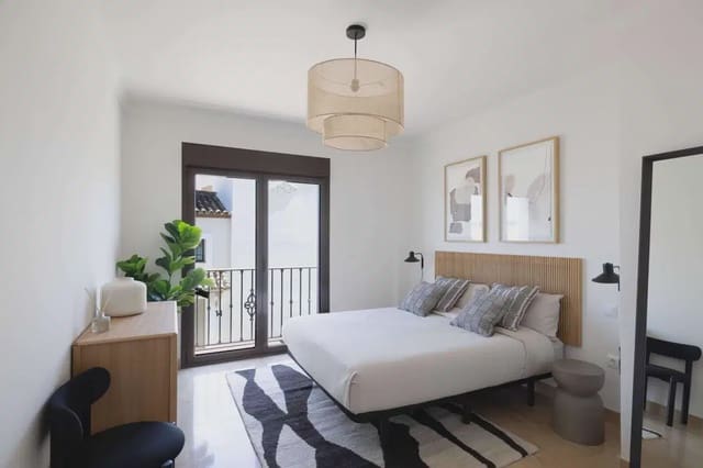 3 bedroom Townhouse for sale in Parque Central, Estepona with pool - € 470,250 (Ref: 10120321)