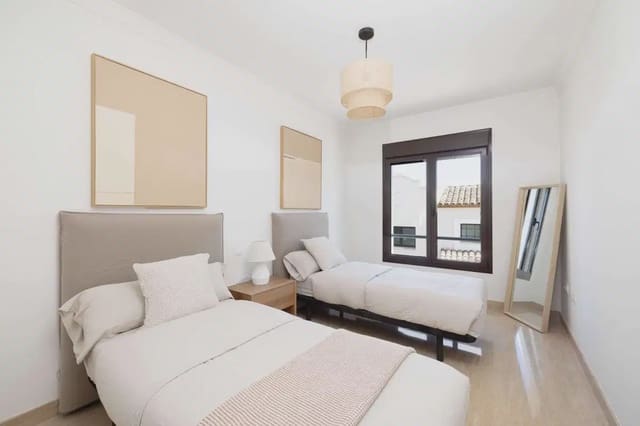 3 bedroom Townhouse for sale in Parque Central, Estepona with pool - € 470,250 (Ref: 10120321)