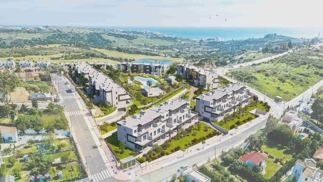 2 soverom Penthouse til salgs i Valle Romano Golf, Estepona med svømmebasseng garasje - € 441 000 (Ref: 10120388)