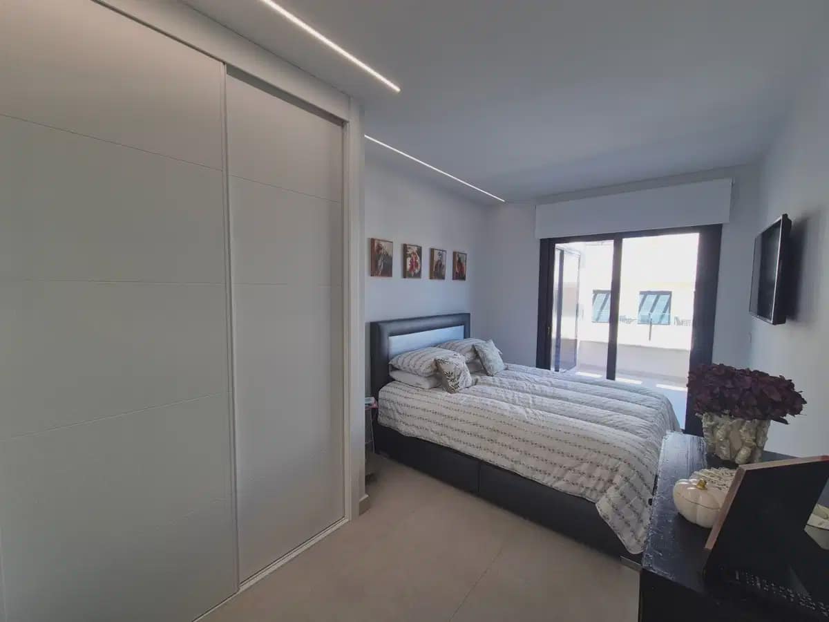 3 soverom Penthouse til salgs i Villamartin med svømmebasseng garasje - € 370 000 (Ref: 10132913)