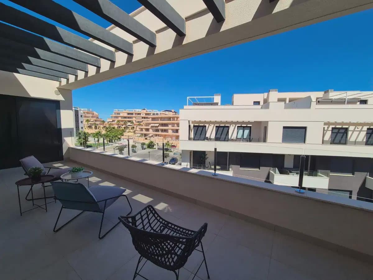 3 soverom Penthouse til salgs i Villamartin med svømmebasseng garasje - € 370 000 (Ref: 10132913)